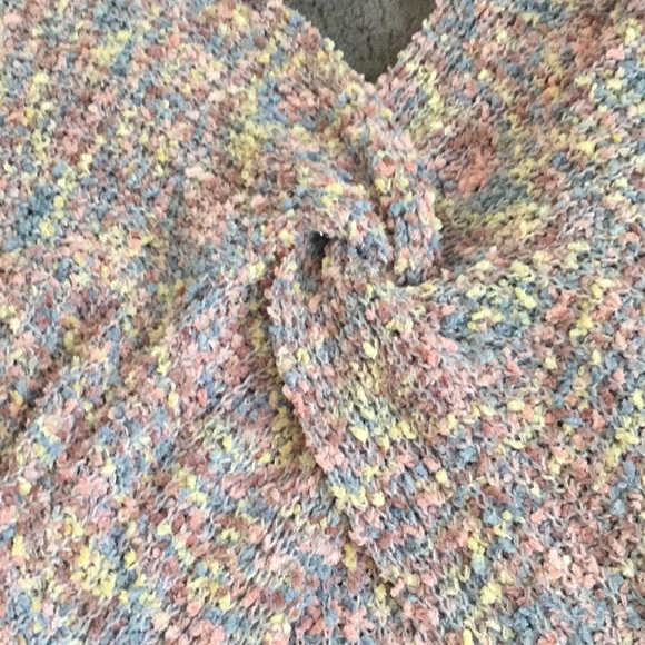 NWT Unique Hadens Los Angeles Soft Long Sleeve Back Twist Sweater - Picture 15 of 16